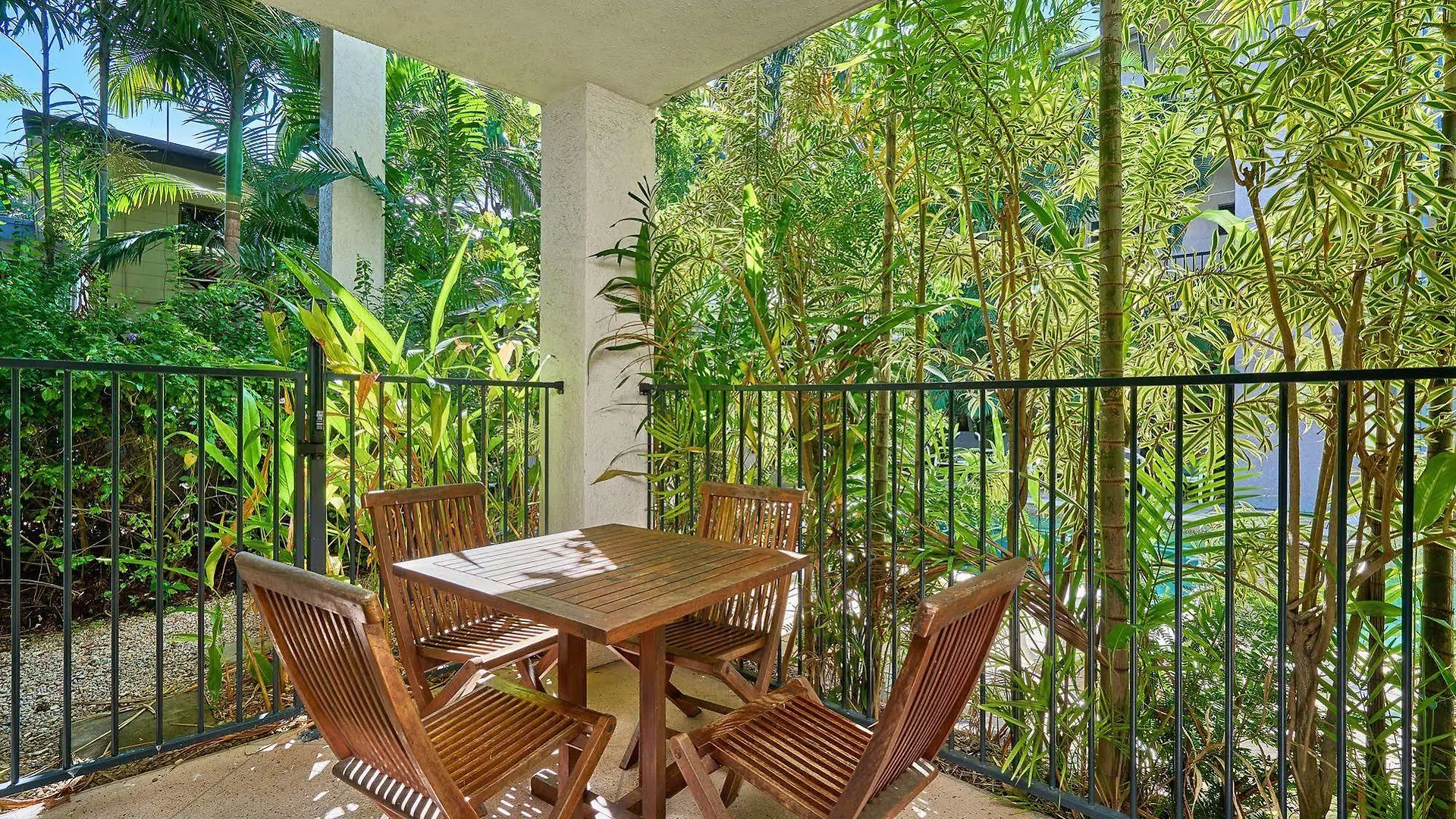 Aparthotel Getaway On Grafton Cairns